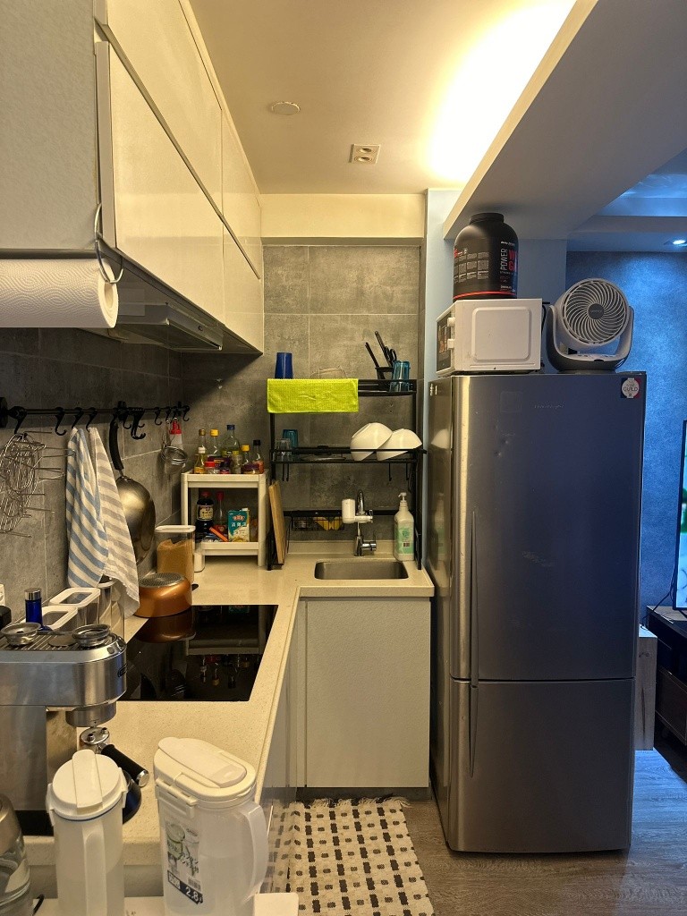 35 years old professional Looking for a friendly flatmate in Sheung Wan - Sheung Wan/Central - Bedroom - Homates Hong Kong