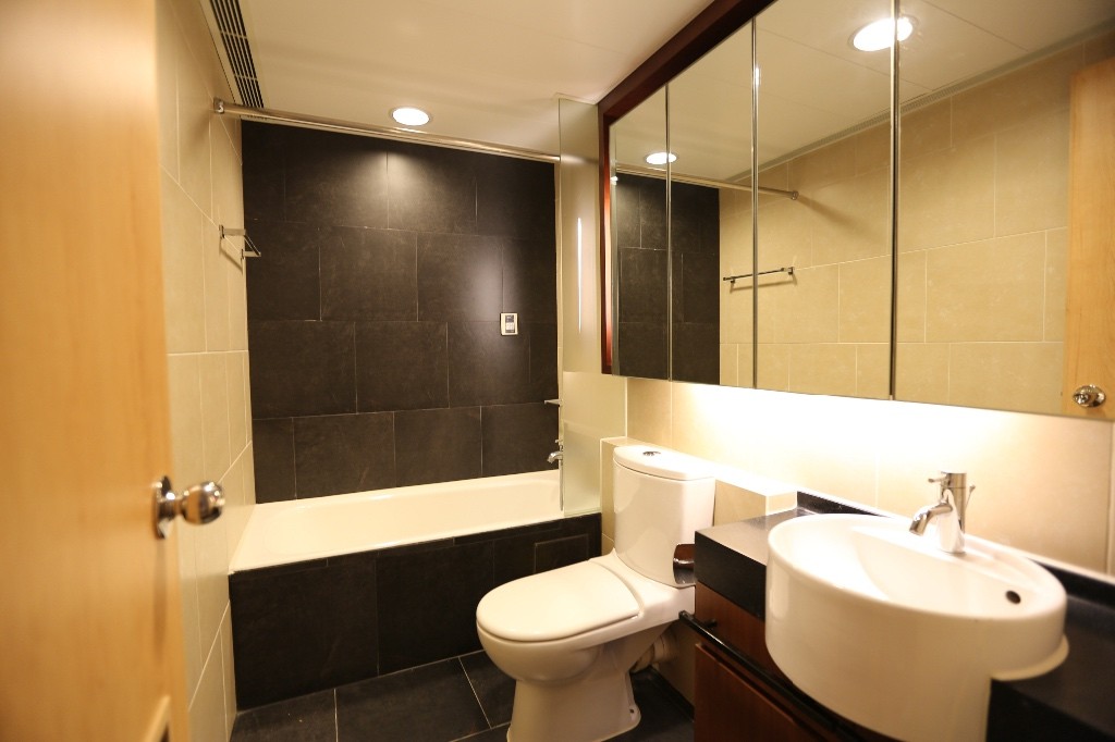 Rare and unique Garden (Share) House for Expatriates - 元朗 - 房间 (合租／分租) - Homates 香港