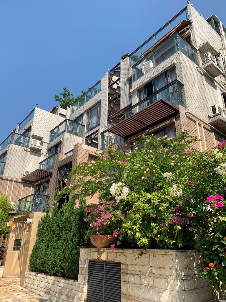 Rare and unique Garden (Share) House for Expatriates - 元朗 - 房间 (合租／分租) - Homates 香港