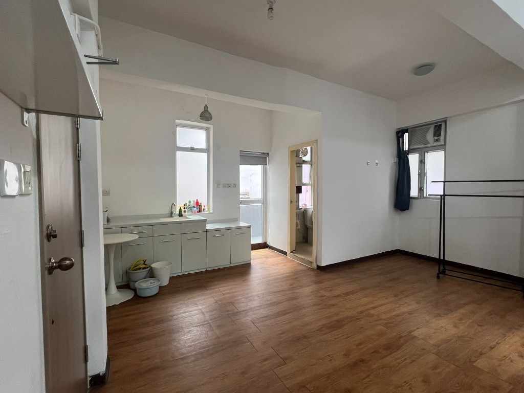 銅鑼灣霎東街唐樓｜銅鑼灣站僅2分鐘步程 - 铜锣湾 - 住宅 (整间出租) - Homates 香港