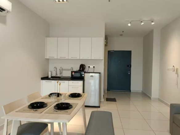 Fully Furnished Studio Unit For Rent at Paragon Suites @ CIQ -  - Flat - Homates Malaysia