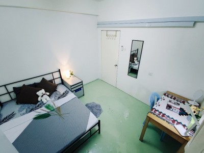 Hostel rooms - partial furnish - convenient location  - Jalan 8/1E