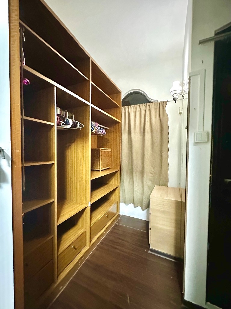 Rare Huge Master bedroom for rent in KATONG/ MARINE PARADE / JOOCHIAT