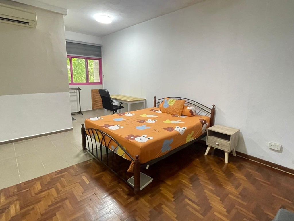 Available Immediate - Master Bed Room/ Private Bathroom/1or 2 person stay/no Owner Staying/Wifi/Aircon/No Agent Fee/Cooking allowed/Bugis MRT/ Lavender / Nicoll Highway MRT / Katong  - Nicoll Highway  - Homates Singapore