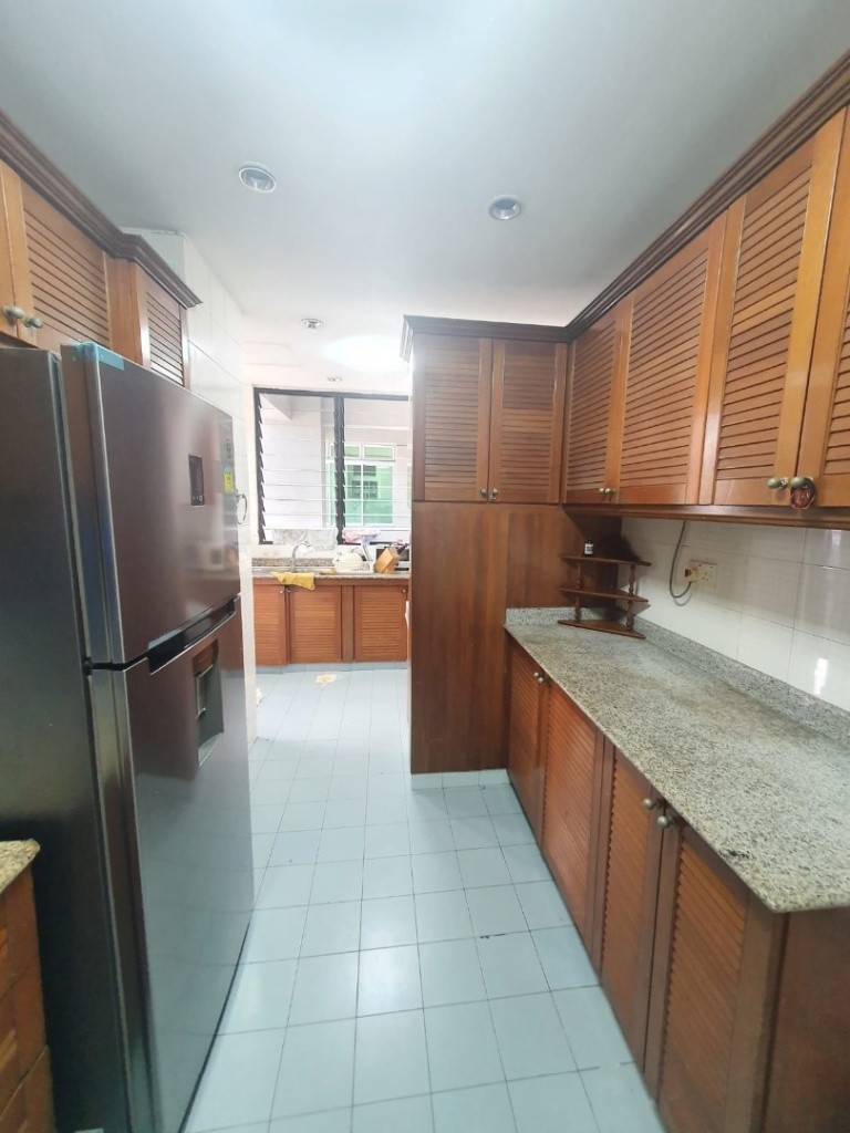 Common Room/ /Wifi/No owner staying/No Agent Fee / Cooking allowed/Novena/ Boon Keng / Farrer Park / Available  4 Oct - Toa Payoh 大巴窑 - 分租房间 - Homates 新加坡