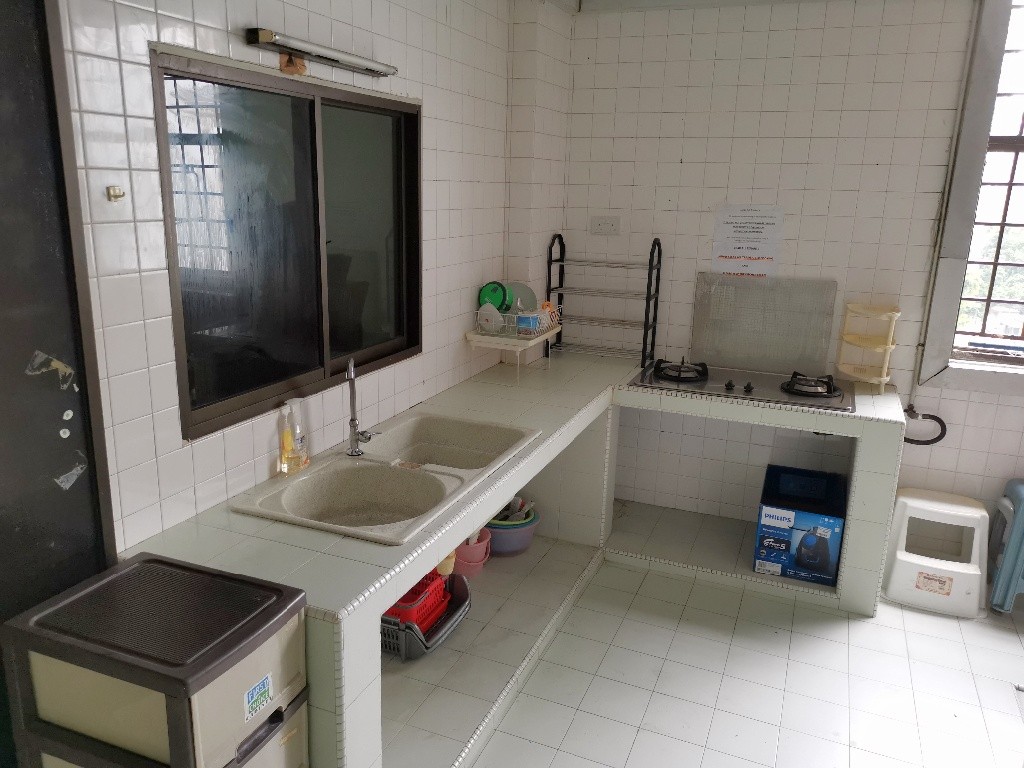 Available 16 Aug  - Common Room/Strictly Single Occupancy/no Owner Staying/No Agent Fee/Cooking allowed/Near Somerset MRT/Newton MRT/Dhoby Ghaut MRT ___________________________________________________ - Homates 新加坡