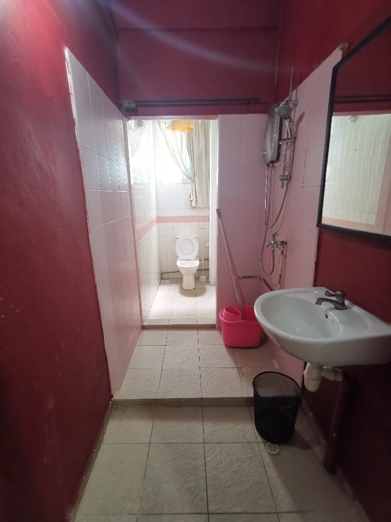 Available 16 Aug  - Common Room/Strictly Single Occupancy/no Owner Staying/No Agent Fee/Cooking allowed/Near Somerset MRT/Newton MRT/Dhoby Ghaut MRT ___________________________________________________ - Homates Singapore