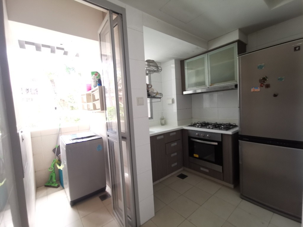 Room for rent Eunos / Paya Lebar MRT, Dakota MRT/Common Room/Available 28 Jan - Geylang - Bedroom - Homates Singapore