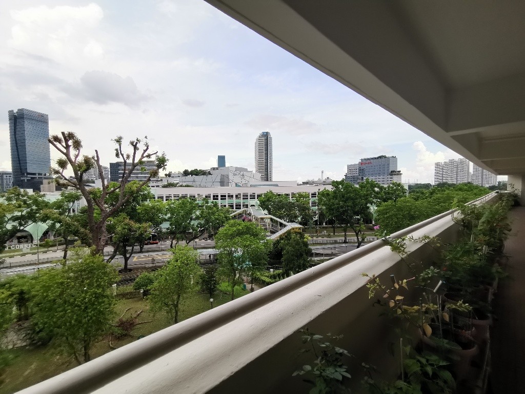 Room For Rent - IVORY HEIGHTS #06-19 RM3 - Jurong East 裕廊东 - 整个住家 - Homates 新加坡
