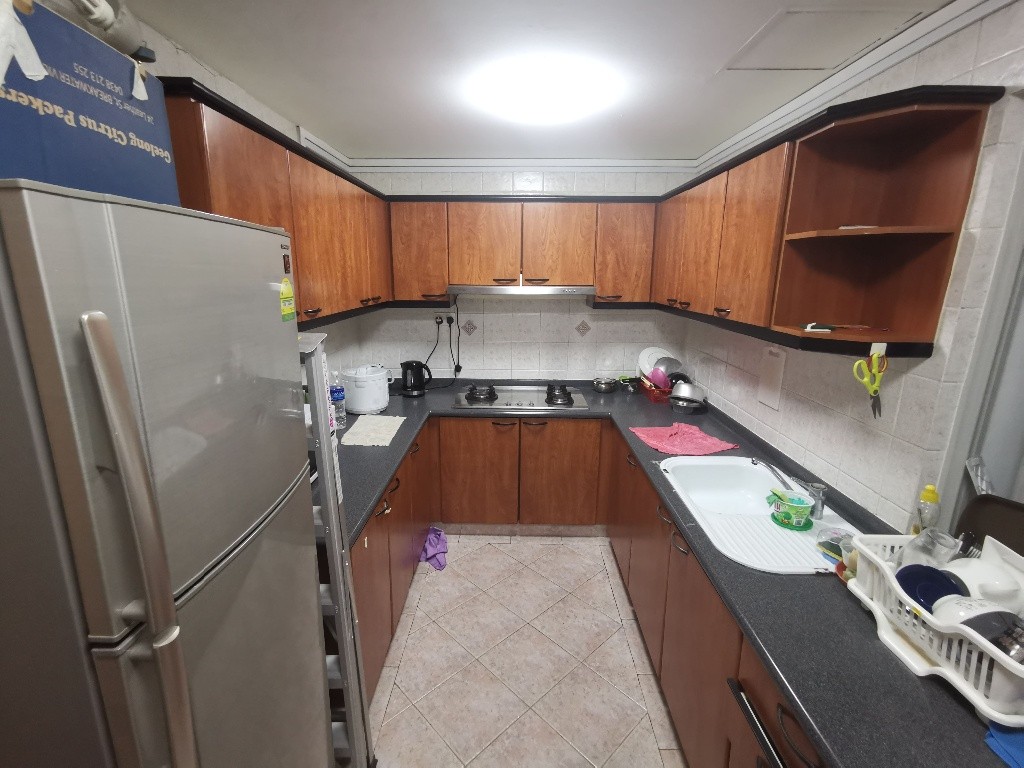 Single room for rent - Pinetree Condominium - Bukit Timah 武吉知馬 - 分租房间 - Homates 新加坡