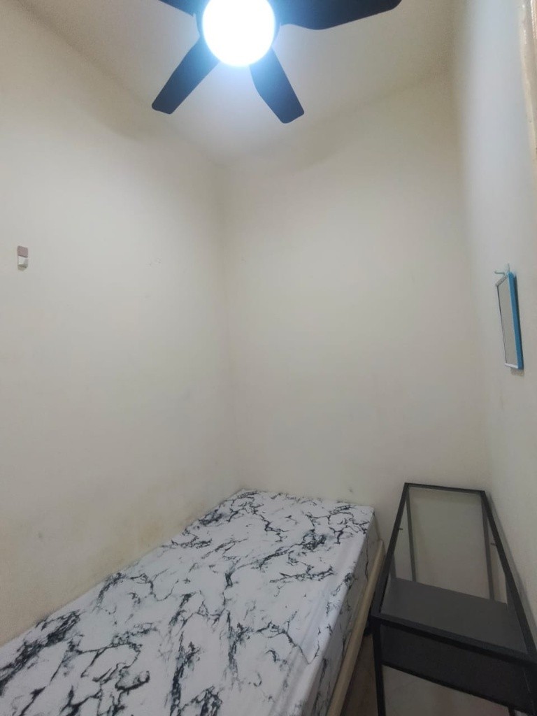 Available Immediate/Common Room/Near Toa Payoh, Novena MRT/No Owner Staying/Fully Furnished with Bed/Wardrobe/WIFI - Toa Payoh 大巴窑 - 分租房间 - Homates 新加坡