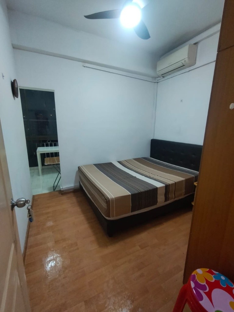 Room For Rent - Somerset, Newton, Dhoby Ghaut MRT/ Common room / 1-2 pax stay / Available﻿ Dec 25 - Orchard 乌节路 - 分租房间 - Homates 新加坡