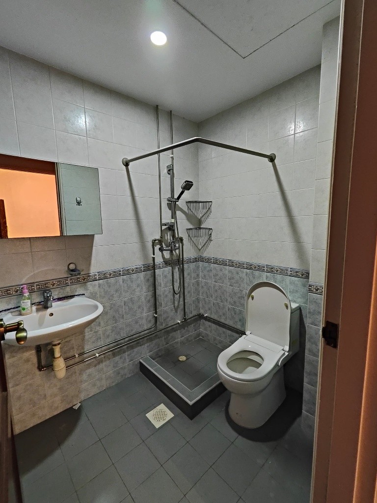 Room for rent / Kembangan, Eunos mrt / Common room / 1-2 pax stay/ Available 15 Jan - Eunos 友诺士 - 整个住家 - Homates 新加坡