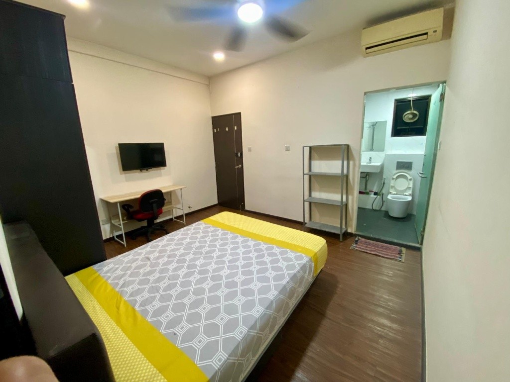 Room for rent / Toa Payoh, Novena, Newton, Little India MRT / Master room / 1-2 pax stay / Available﻿ Jan 17 - Toa Payoh 大巴窑 - 整个住家 - Homates 新加坡