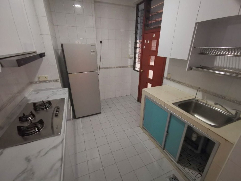 Room for rent Jurong West / Chinese Garden/Boon Lay/Common Room/Full facilities/Parc Oasis/ Available Feb 2 - Jurong East - Bedroom - Homates Singapore