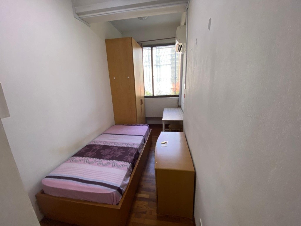 Available﻿ 30 April - Common Room/Include Utilities/Wifi/Aircon/No Agent Fee/Light Cooking Allowed/Washing Machine - Novena - Bedroom - Homates Singapore