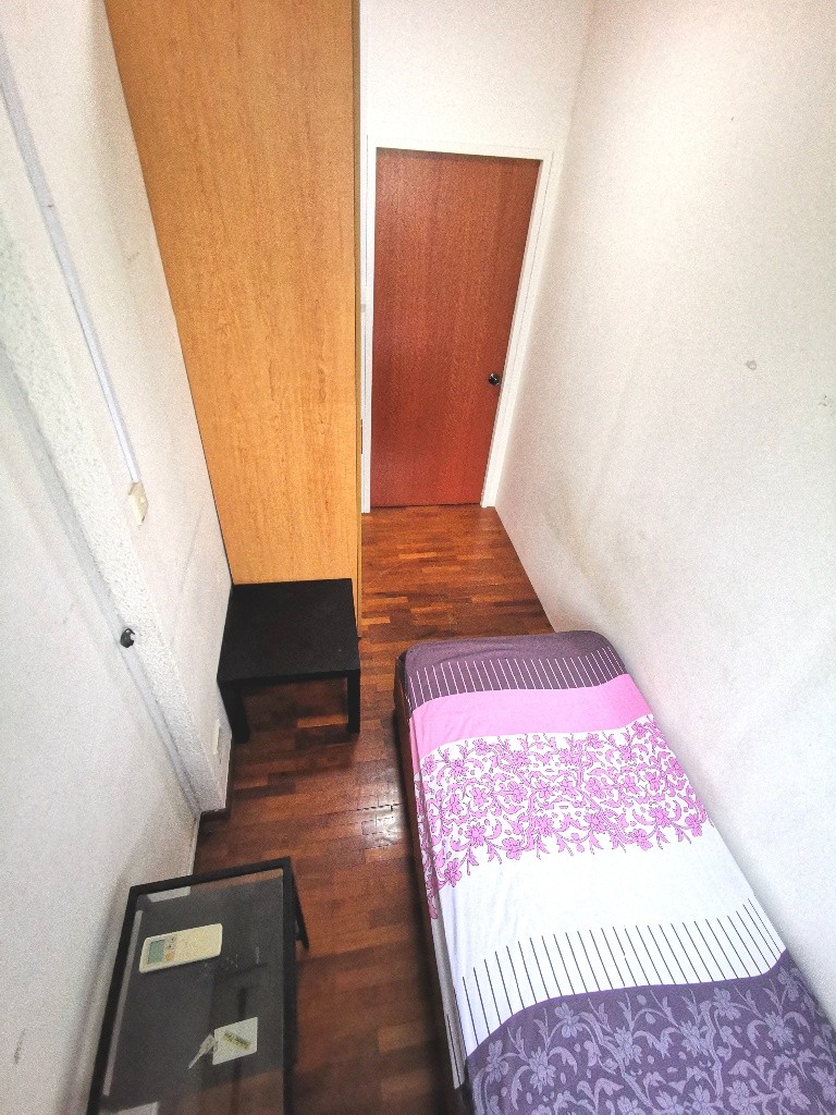 Available﻿ 30 April - Common Room/Include Utilities/Wifi/Aircon/No Agent Fee/Light Cooking Allowed/Washing Machine - Novena - Bedroom - Homates Singapore