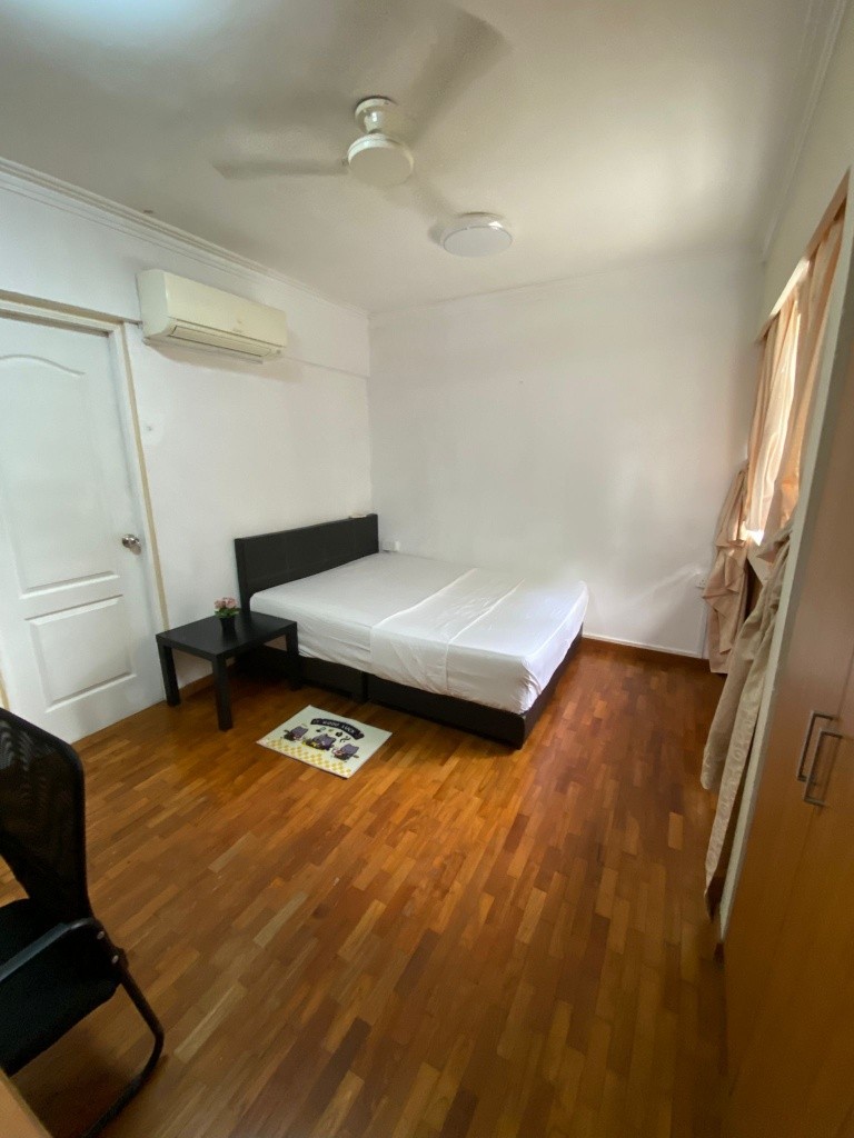 Available﻿ Immediate- Common Room/Include Utilities/Wifi/Aircon/No Agent Fee/Light Cooking Allowed/Washing Machine - Clementi 金文泰 - 分租房间 - Homates 新加坡