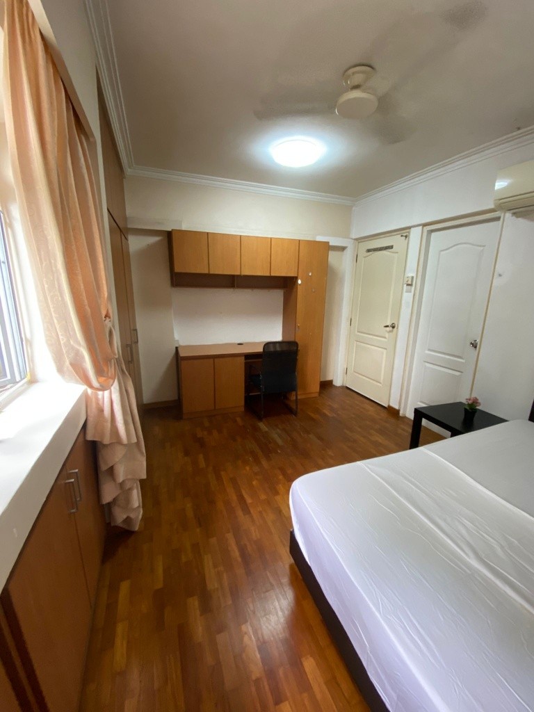 Available﻿ Immediate- Common Room/Include Utilities/Wifi/Aircon/No Agent Fee/Light Cooking Allowed/Washing Machine - Clementi 金文泰 - 分租房间 - Homates 新加坡