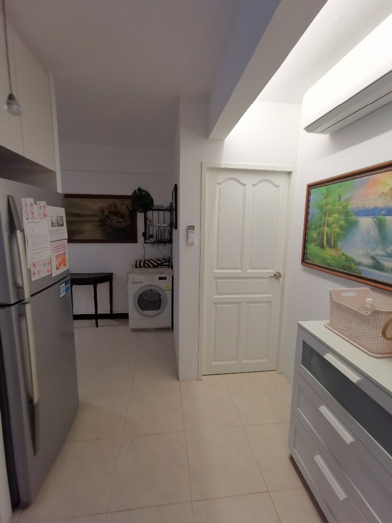 Room for rent / ORCHARD / SOMERSET / Common room / 1pax stay / Available June 12 - Orchard 乌节路 - 整个住家 - Homates 新加坡
