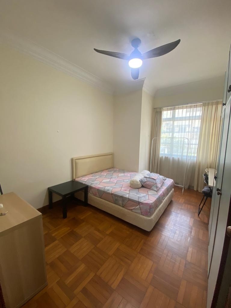 Room for Rent/28 Balmoral Park/ For 1 pax/ Available 31 May - Bukit Timah 武吉知馬 - 整个住家 - Homates 新加坡