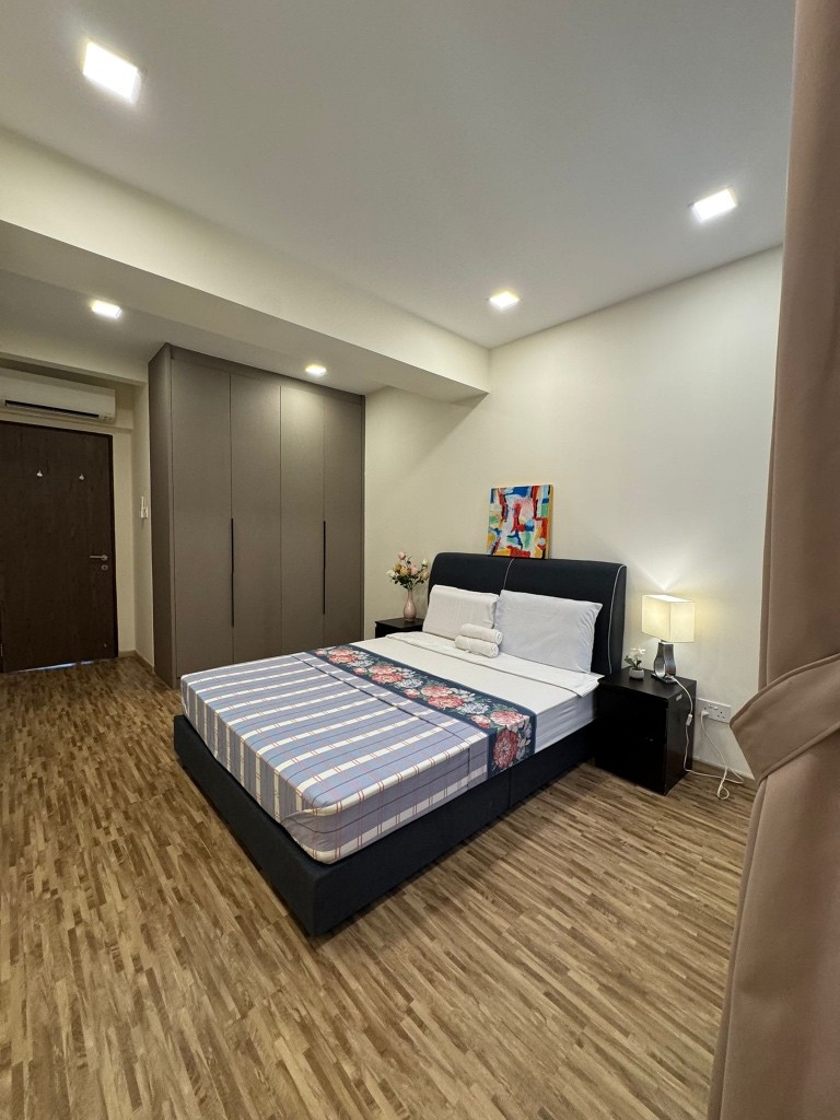 Available﻿ Immediately - Master Room/Include Utilities/W ifi/Aircon/No Agent Fee/Light Cooking Allowed/Washing Machine - Toa Payoh - Flat - Homates Singapore