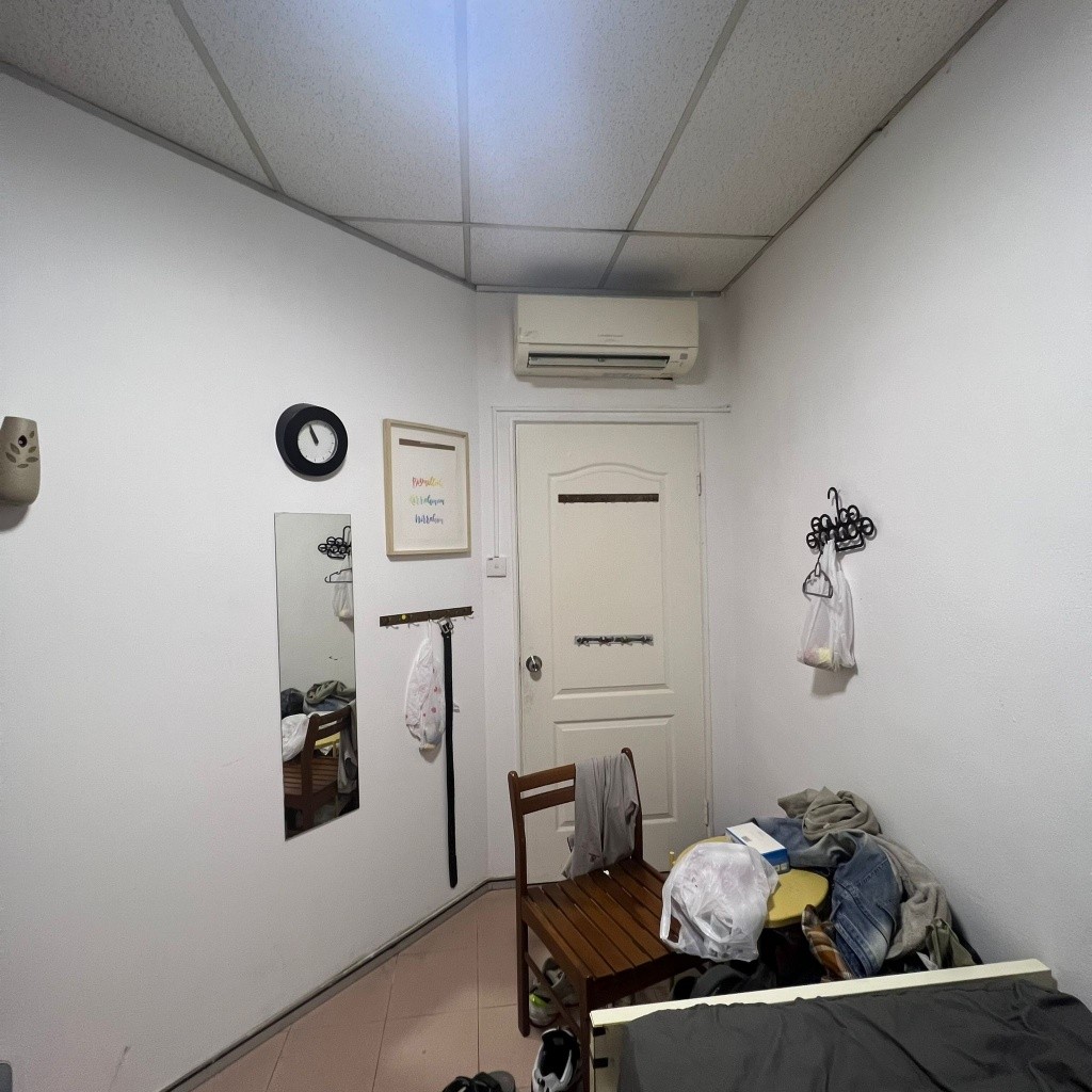  Room for rent / BUGIS MRT / Classic BEDROOM / 1pax stay / Available NOV 10 - Lavender - Bedroom - Homates Singapore