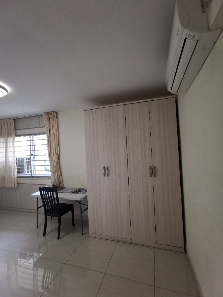 Room for rent / Jurong East / Common room / 1-2 pax stay / Available NOV 12 - Clementi 金文泰 - 整个住家 - Homates 新加坡