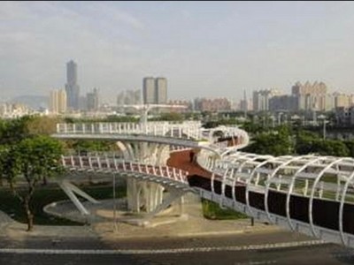 凱旋四路 夢時代 自行車橋 電梯透天 免爬樓梯 前鎮加工區 - 凱旋四路476號