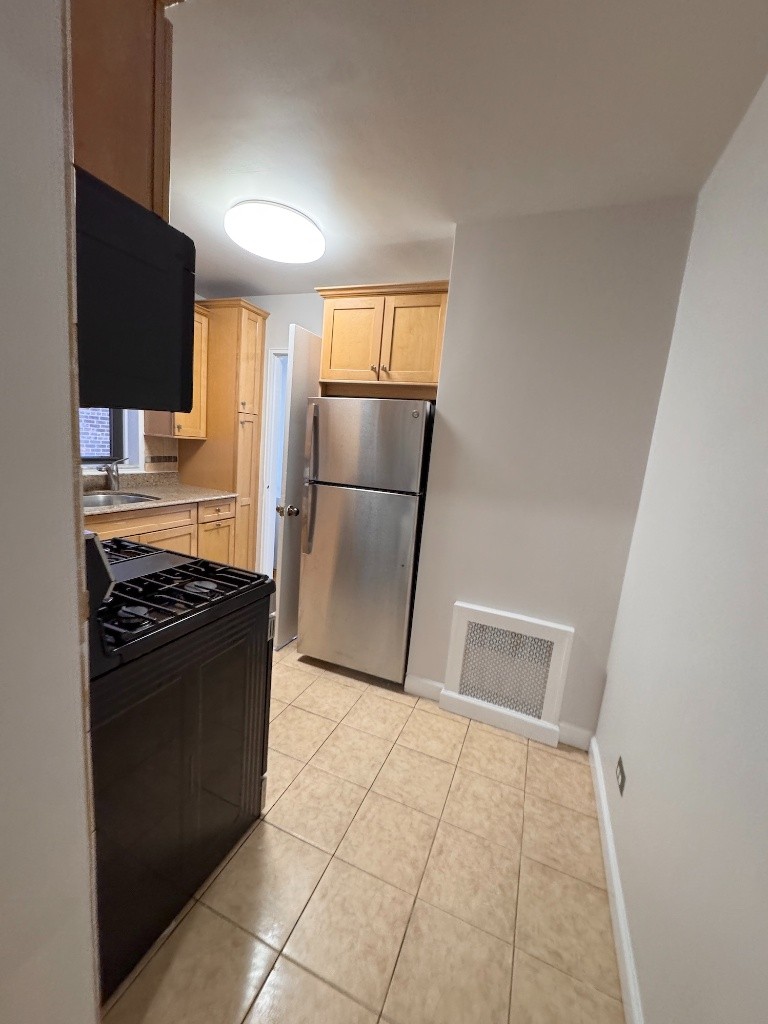纽约皇后区Elmhurst地铁附近公寓楼两室一厅$2600/月 - Elmhurst - Flat - Homates United States