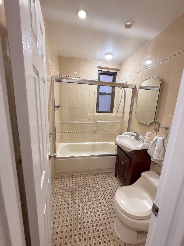 纽约皇后区Elmhurst地铁附近公寓楼两室一厅$2600/月 - Elmhurst - Flat - Homates United States