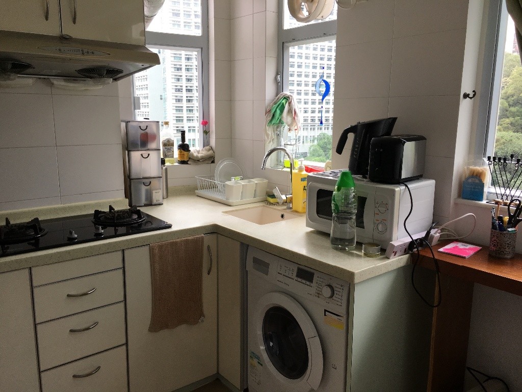 Kennedy Town - Smithfield Road - 2BR/1Bath Flat - 1 Room to Rent - 西區 - 住宅 (整間出租) - Homates 香港