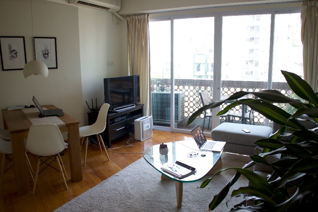 Cozy bedrooom in a bright and spacious flat in Midlevels - 中半山/金鐘 - 房間 (合租／分租) - Homates 香港