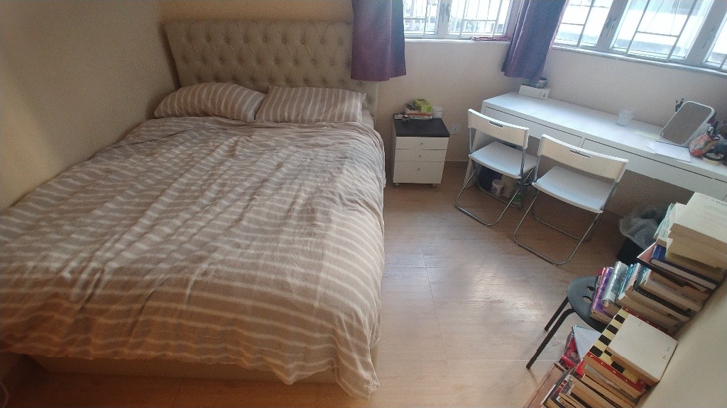 Master Bedroom in Prince Edward Flatshare with balcony and rooftop terrace, 3 mins from PE MTR! - 太子 - 房間 (合租／分租) - Homates 香港