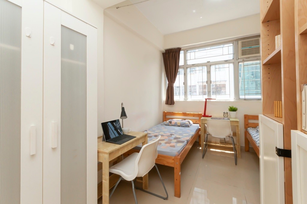 [旺角站合租 | Shared Flats in Mongkok MTR] 男生雙人間兩張床 Twin Room w/ 2 beds for Boys - 旺角/油麻地 - 住宅 (整間出租) - Homates 香港