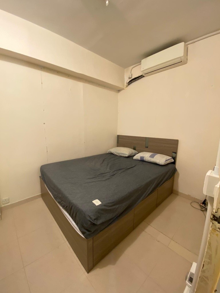 免傭 1分鐘太子港鐵站 唐二樓大2房1廳大平臺 街景 地產勿擾Commission-free. 2-bedroom flat on 2F for rent in Prince Edward low-rise building in Mong Kok. 1 minute MTR.  - 太子 - 住宅 (整間出租) - Homates 香港