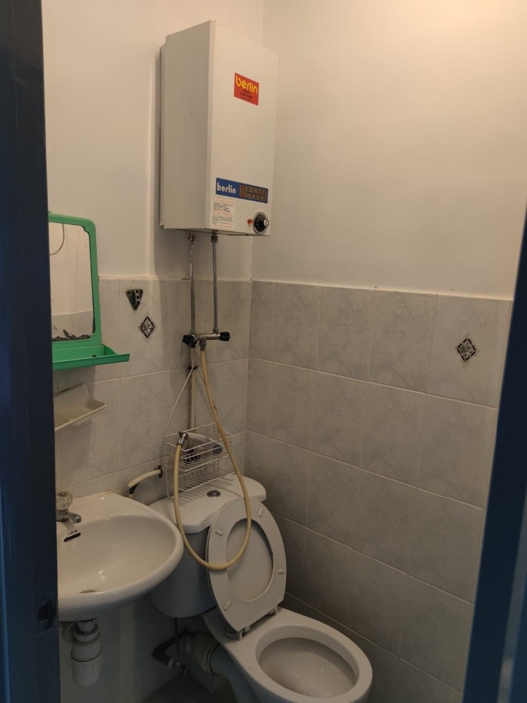 湾仔保和大廈套房連獨立洗手廁所出租Wanchai Po Wo Building suite with toilet and separate toilet for rent - 湾仔 - 住宅 (整间出租) - Homates 香港