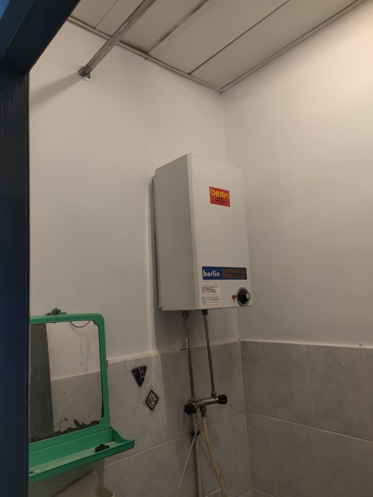 湾仔保和大廈套房連獨立洗手廁所出租Wanchai Po Wo Building suite with toilet and separate toilet for rent - 湾仔 - 住宅 (整间出租) - Homates 香港