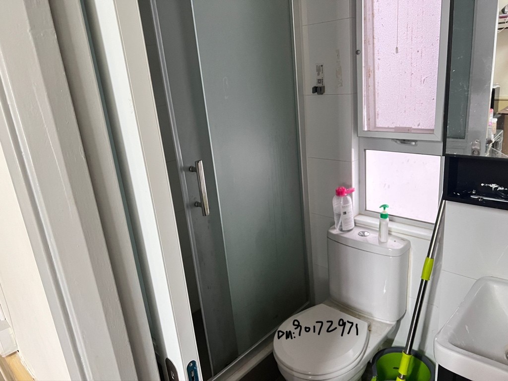 搵租客 有一貓兩女同住 - Kwai Chung - Bedroom - Homates Hong Kong