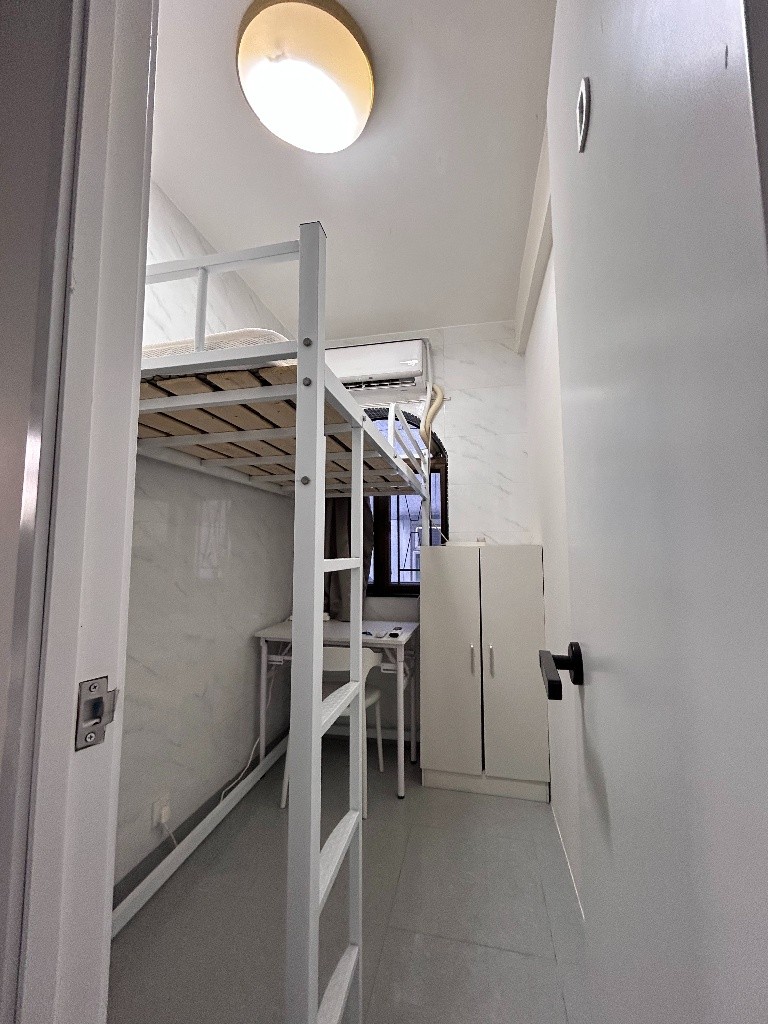 F017 Cheung Shue Tan Village  male room for rent  - Sha Tin/Fo Tan - Bedroom - Homates Hong Kong