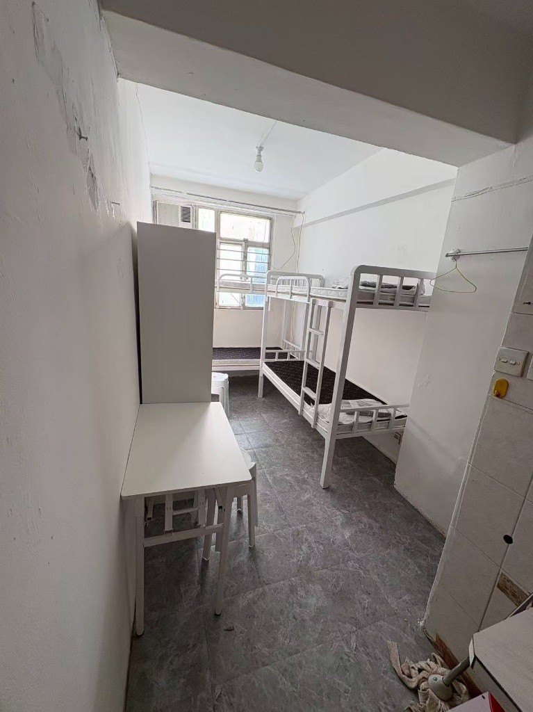 LB24 188C4   No lift buiding at sham Shui Po - 深水埗 - 房間 (合租／分租) - Homates 香港