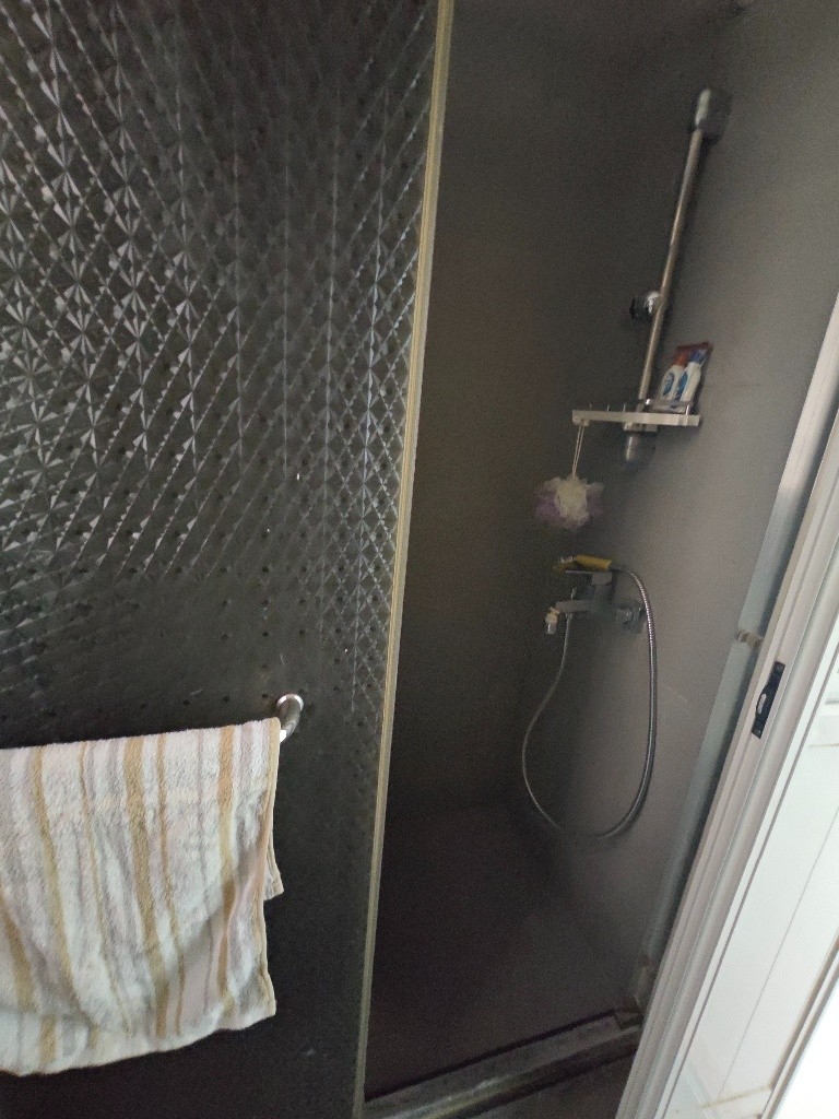 開揚交通方便新裝簡潔光猛房 - 屯门 - 房间 (合租／分租) - Homates 香港