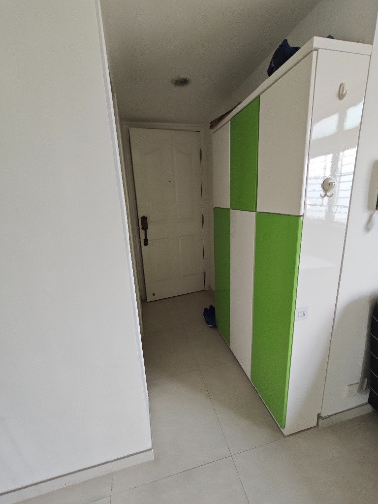 開揚交通方便新裝簡潔光猛房 - 屯门 - 房间 (合租／分租) - Homates 香港