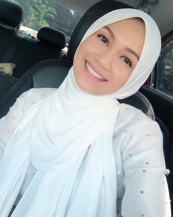 Welcome to the only true legitimate agency for people who are seeking for rich and wealthy sugar Mummy -  - Studio - Homates Malaysia