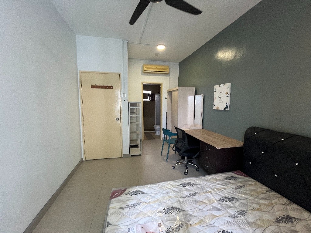 Kuchai Avenue Master Room for Rent | Walking Distance to MRT -  - Bedroom - Homates Malaysia