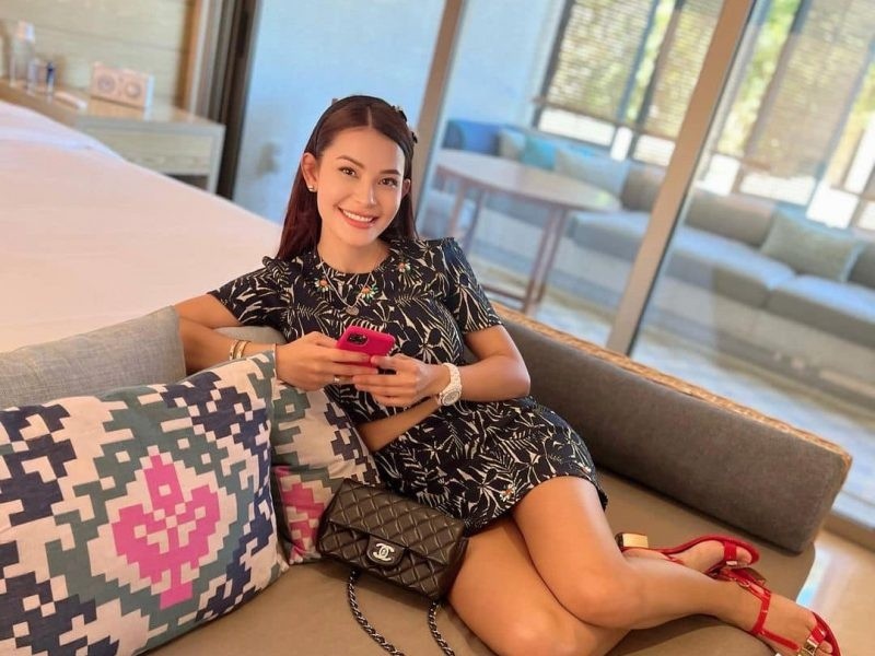 Get Connected with a Real Sugar Mummy – RM4,000 Per Meeting! -  - Studio - Homates Malaysia