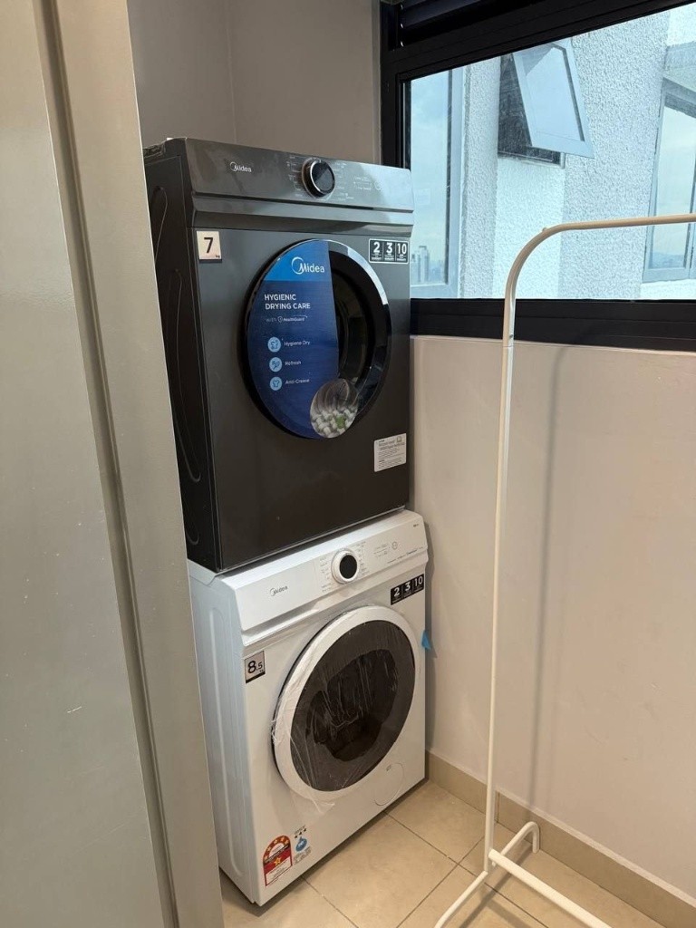 Cozy Medium Room for Rent -  - Bedroom - Homates Malaysia