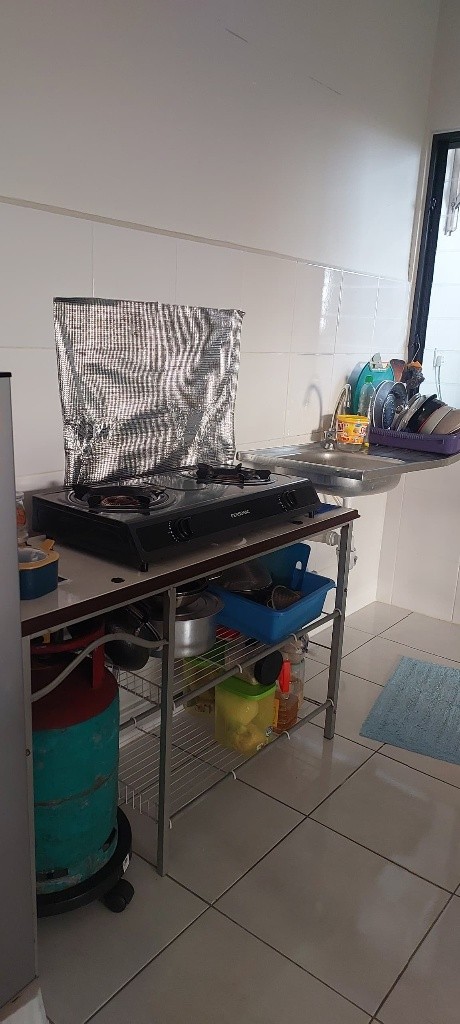 MIDDLE ROOM FOR RENT -  - Bedroom - Homates Malaysia