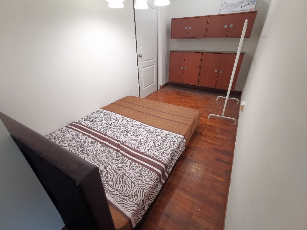 Braddell MRT - Superior Queen Room - Braddell View/ Near Braddell MRT/Marymount MRT/Caldecott MRT/ Available 2 Dec - Toa Payoh - Bedroom - Homates Singapore