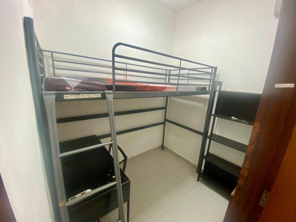 Near Novena MRT/ Toa Payoh MR / Boon Keng/ Thomson MRT/ Common Room for Rent/ Available Immediate/ No Agent Fee - Toa Payoh - Bedroom - Homates Singapore